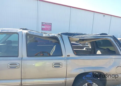 2002 Chevrolet Suburban 1500 Lt z USA, uszkodzony, nr VIN 1GNEC16Z92J231301